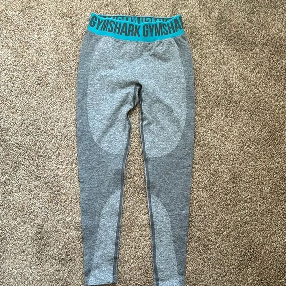 Small Gymshark Gray Leggings - Picture 1 of 3